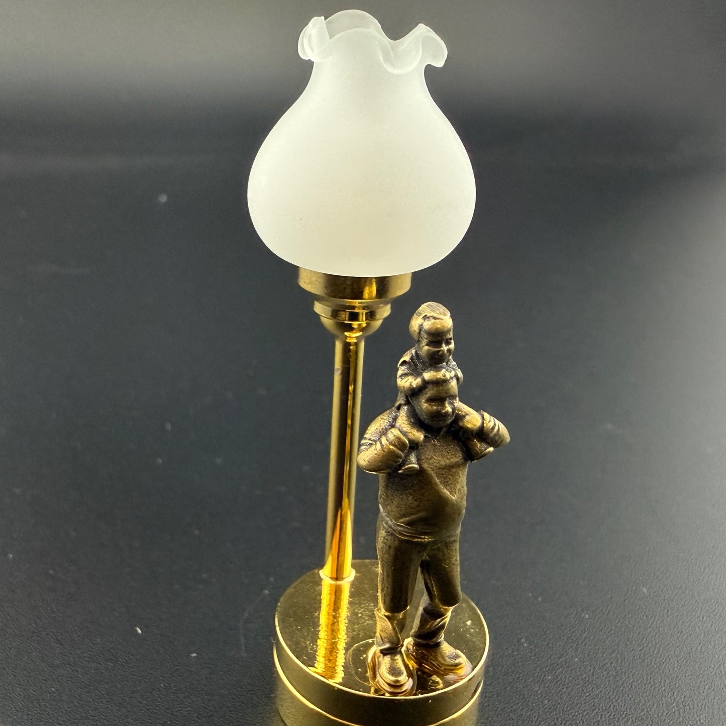 Lampe de table miniature sans contact avec baguette 1:12, lumière LED pour maison de poupée, sans contact, sans interrupteur, demande en mariage pour la Saint-Valentin