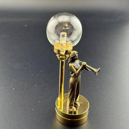 Trumpet Playing Miniature Touchless operation with Wand  1:12 table lamp LED for Dollhouse table light solid brass