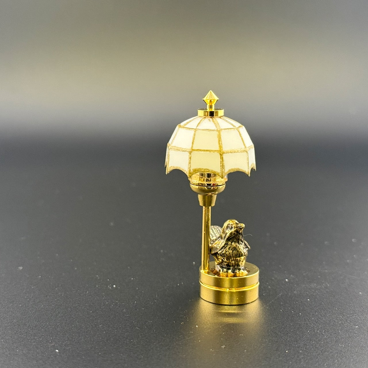 Miniature Touchless operation with Wand  1:12 table lamp LED light for Dollhouse No-touch No-Switch Stick BIRD