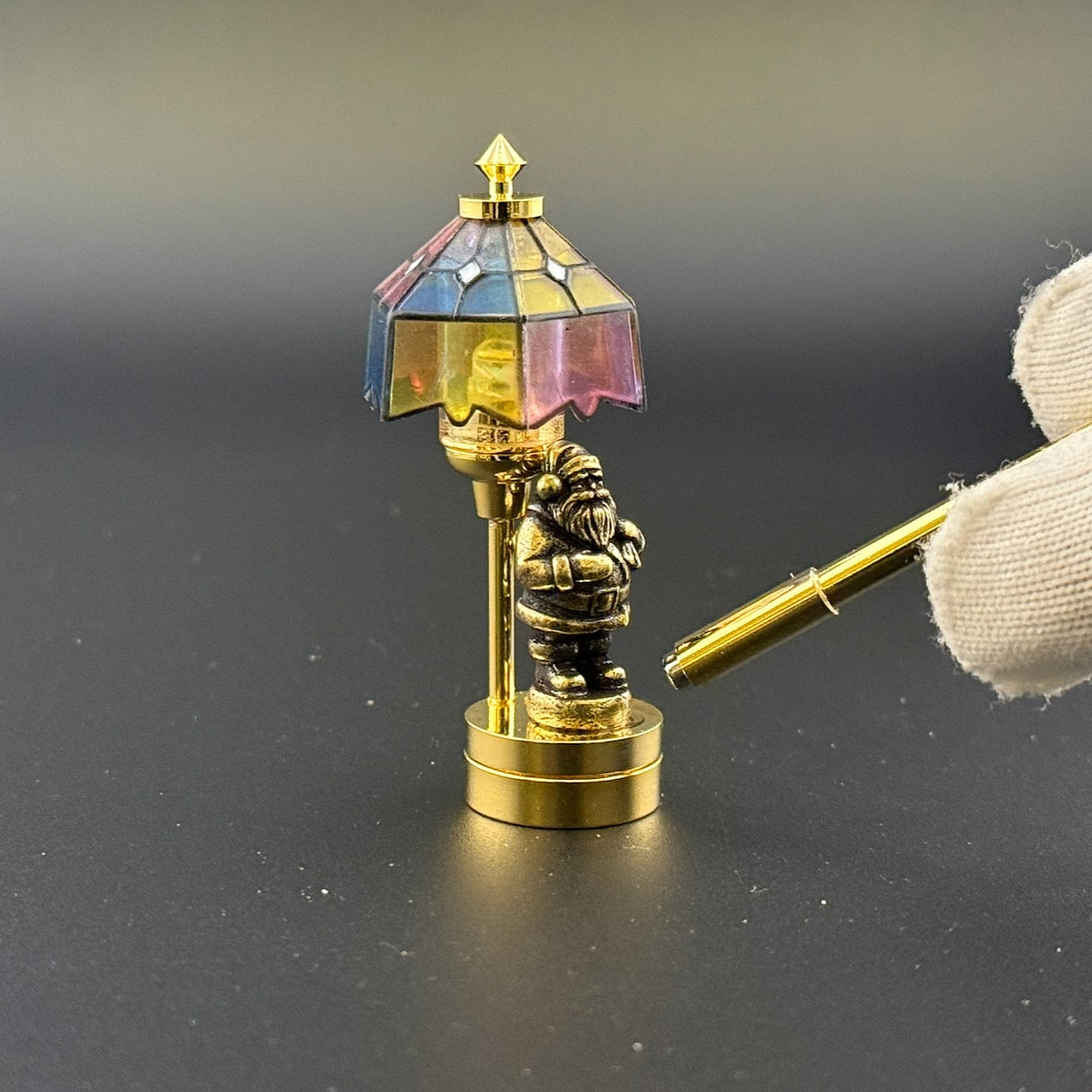 SANTA Miniature Touchless operation with Wand  1:12 table lamp LED light for Dollhouse No-touch No-Switch Stick