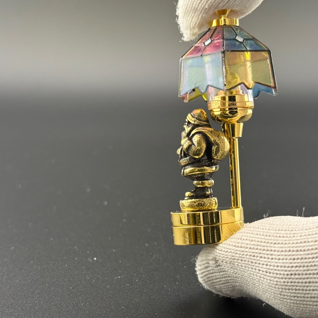 SANTA Miniature Touchless operation with Wand  1:12 table lamp LED light for Dollhouse No-touch No-Switch Stick