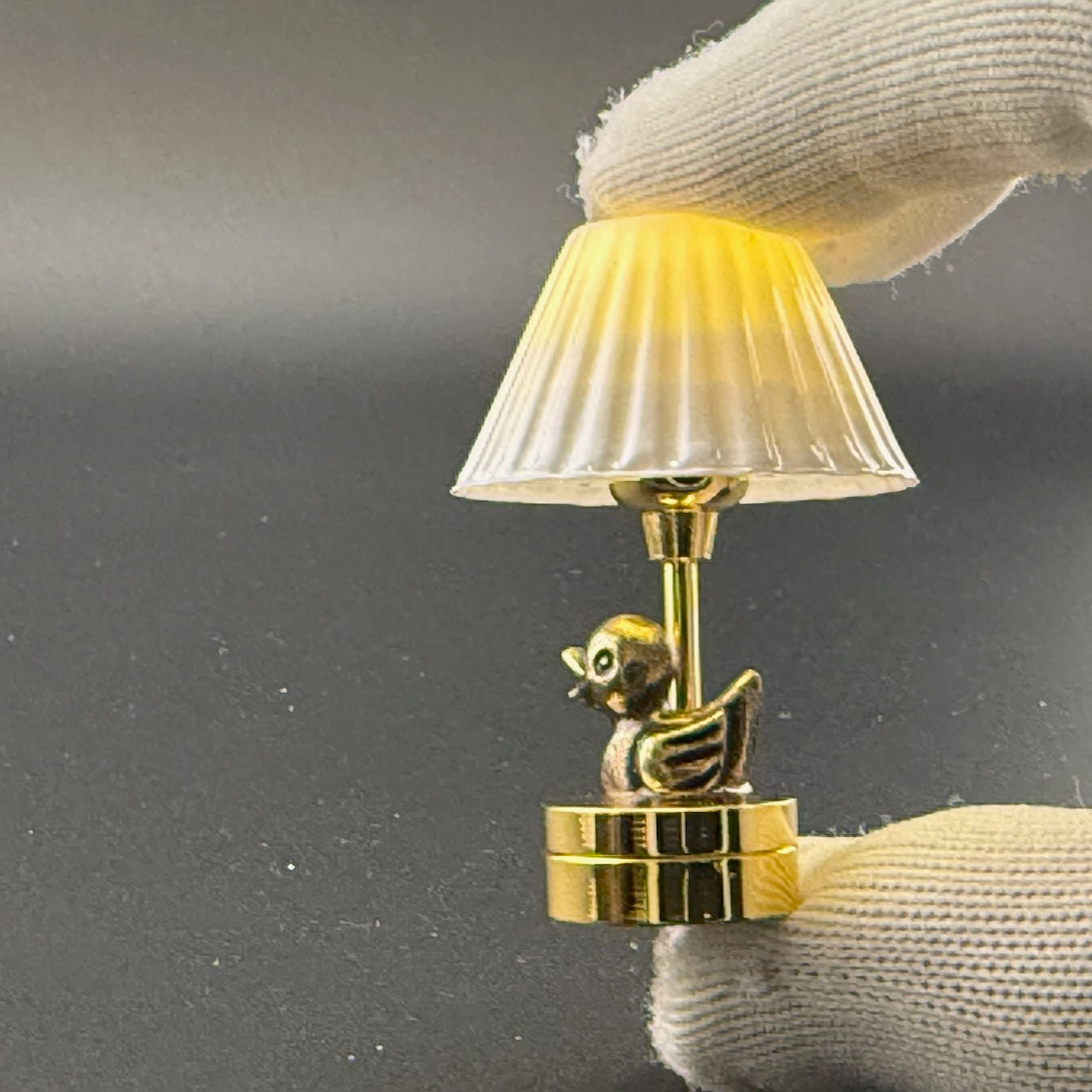 Duck child table lamp Miniature Touchless operation with Wand  1:12  LED light for Dollhouse No-touch No-Switch Stick