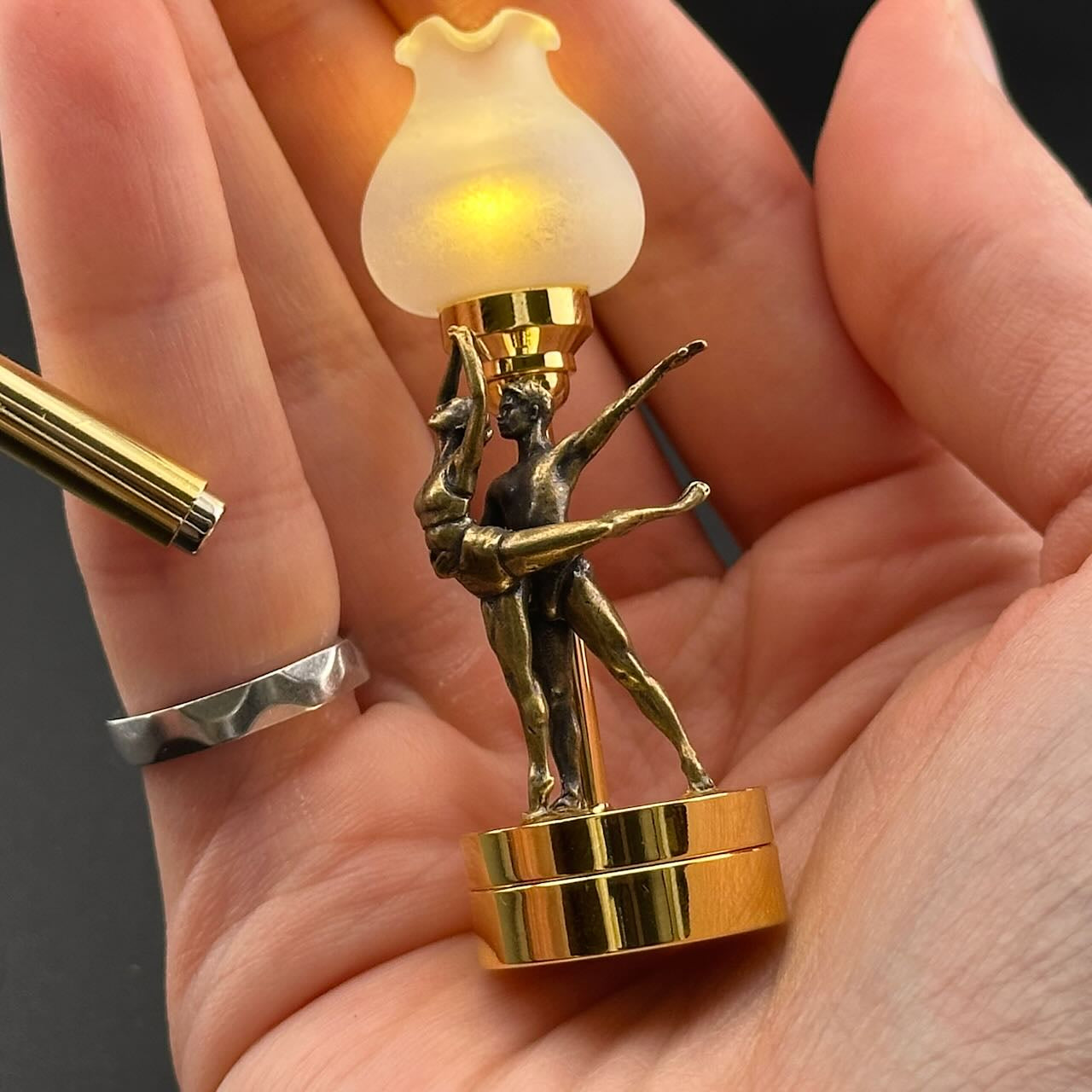 A couples’ ballet dance Miniature Touchless operation with Wand  1:12 table lamp LED for Dollhouse table light solid brass