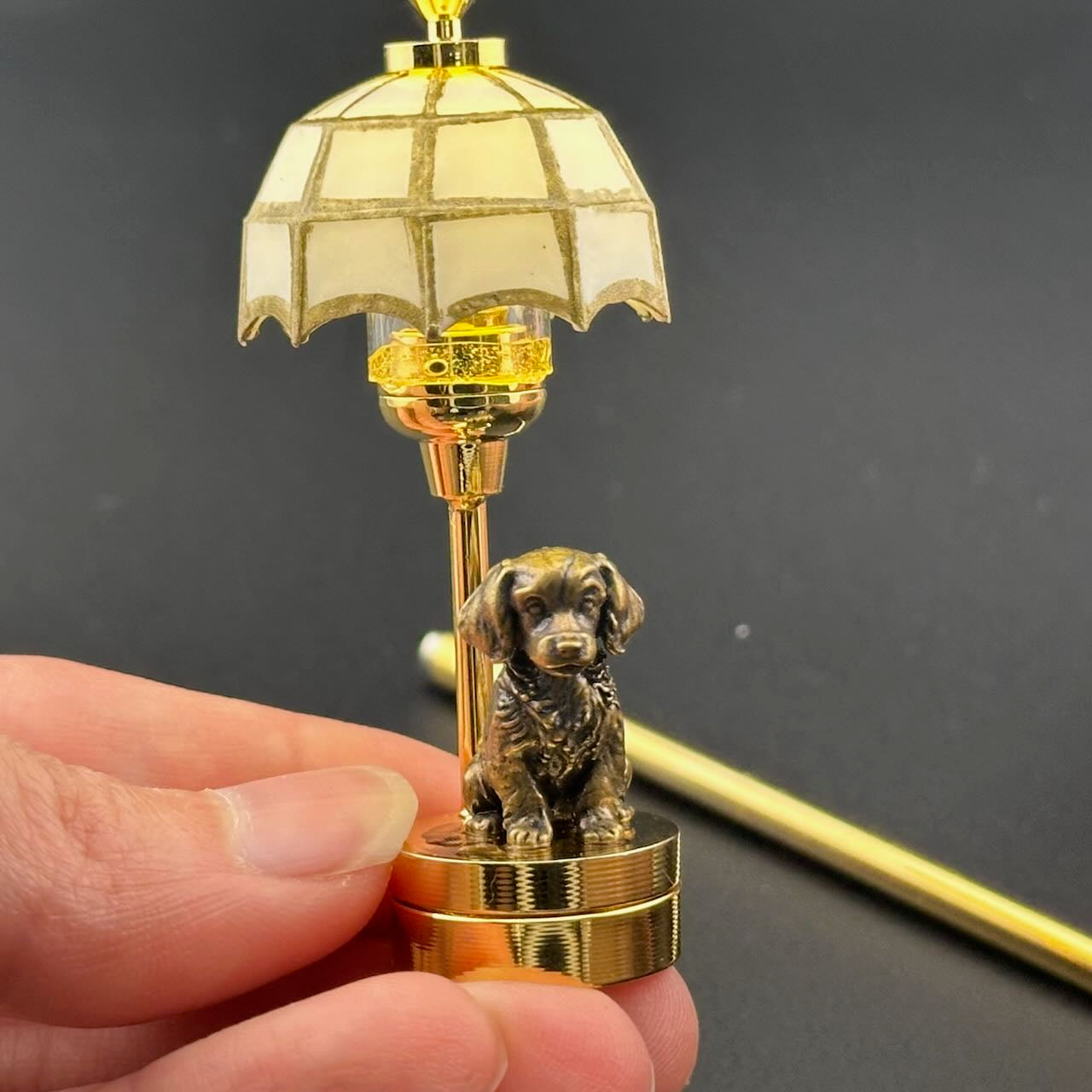 Border Collie Miniature Touchless operation with Wand  1:12 table lamp LED for Dollhouse table light solid brass