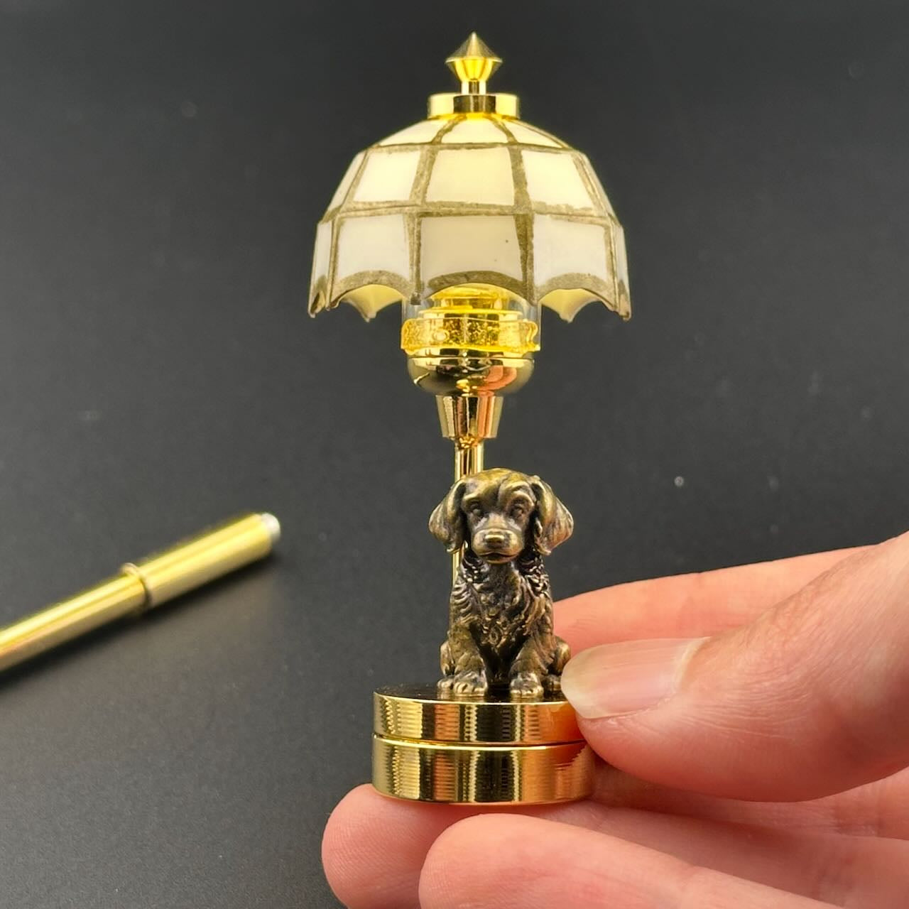 Border Collie Miniature Touchless operation with Wand  1:12 table lamp LED for Dollhouse table light solid brass
