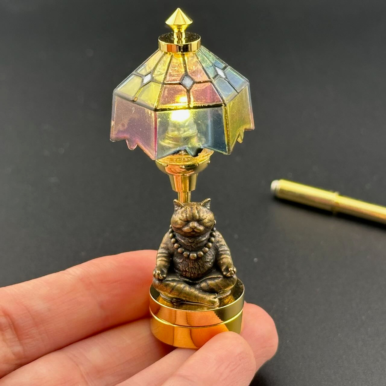 Cat Meditation Miniature Touchless operation with Wand  1:12 table lamp LED for Dollhouse table light solid brass