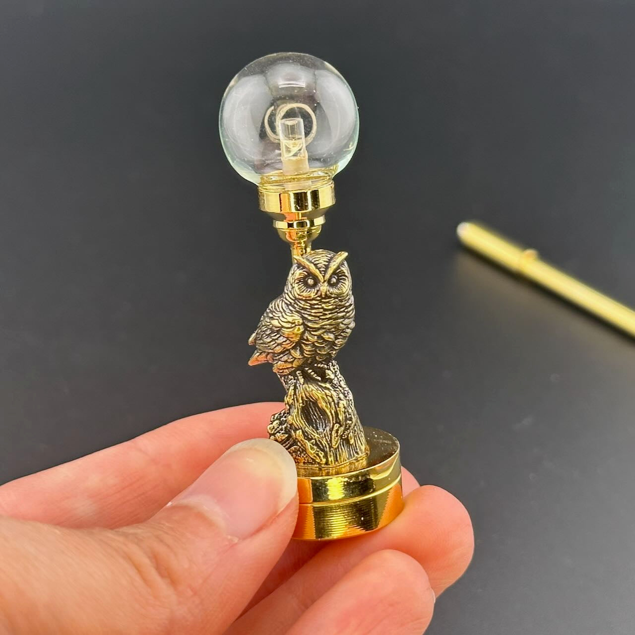OWL Miniature Touchless operation with Wand  1:12 table lamp LED for Dollhouse table light solid brass