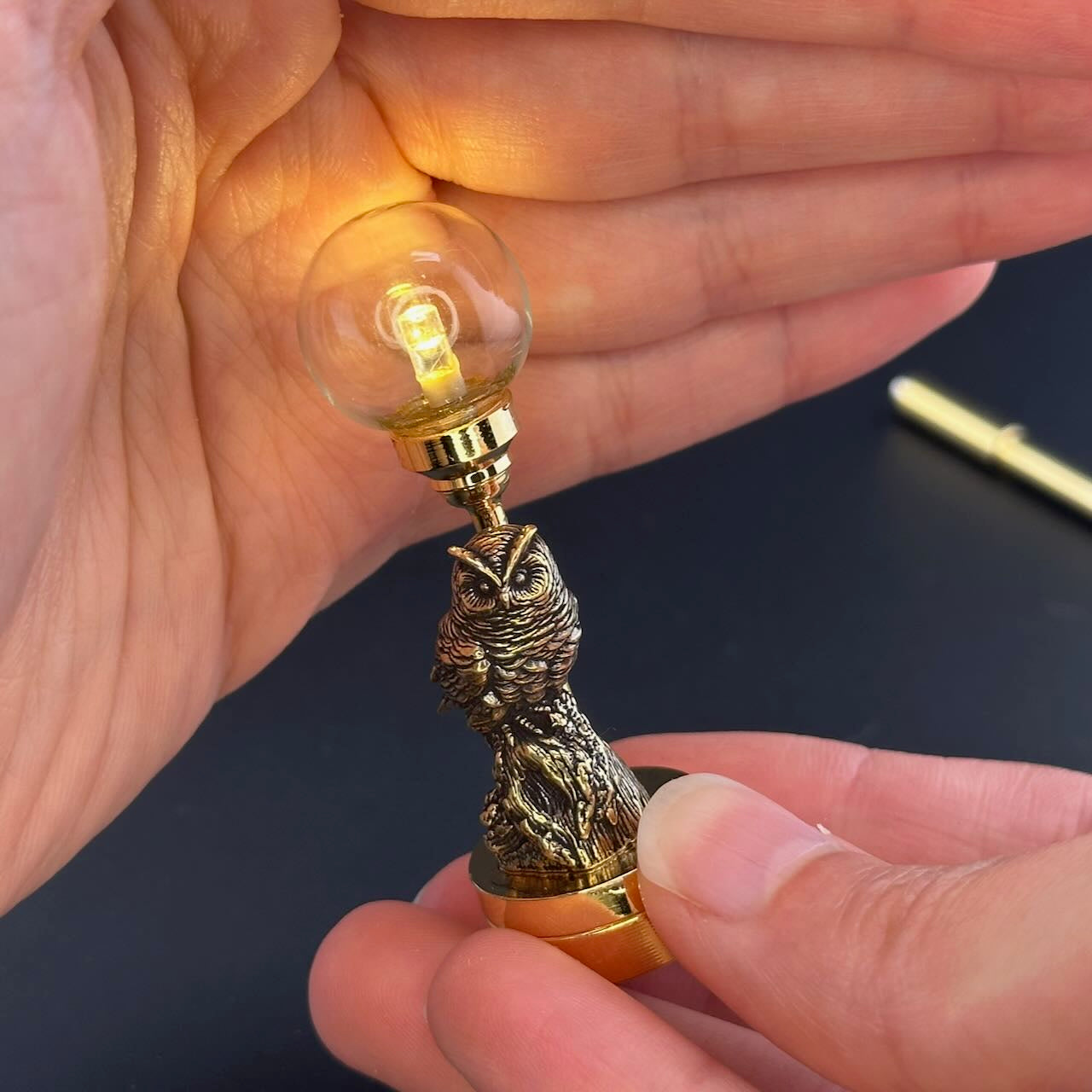 OWL Miniature Touchless operation with Wand  1:12 table lamp LED for Dollhouse table light solid brass