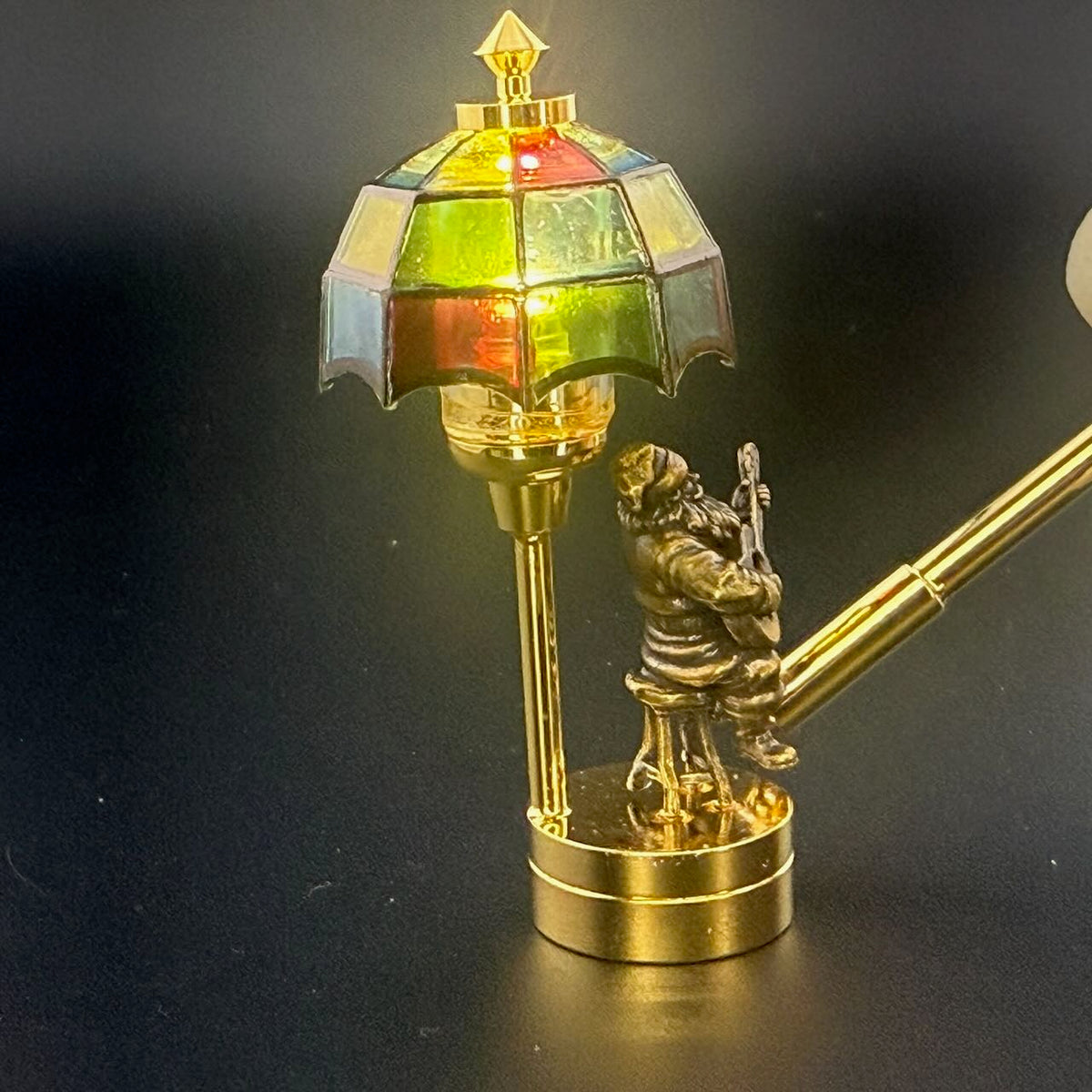 Miniatur-Berührungslose Bedienung mit Zauberstab 1:12 Tischlampe LED-Licht für Puppenhaus No-Touch No-Switch Stick Valentinstag Heiratsantrag