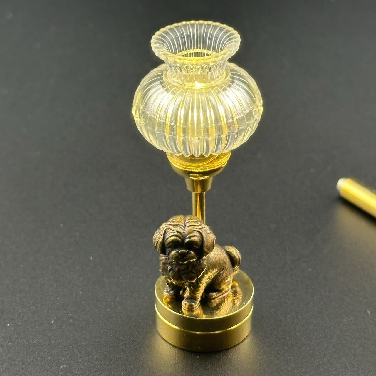 Shih Tzu Dog Miniature Touchless operation with Wand  1:12 table lamp LED for Dollhouse table light solid brass