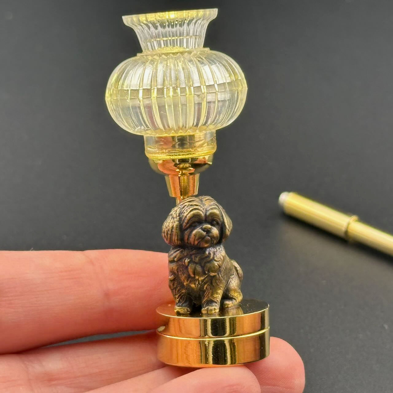 Shih Tzu Dog Miniature Touchless operation with Wand  1:12 table lamp LED for Dollhouse table light solid brass