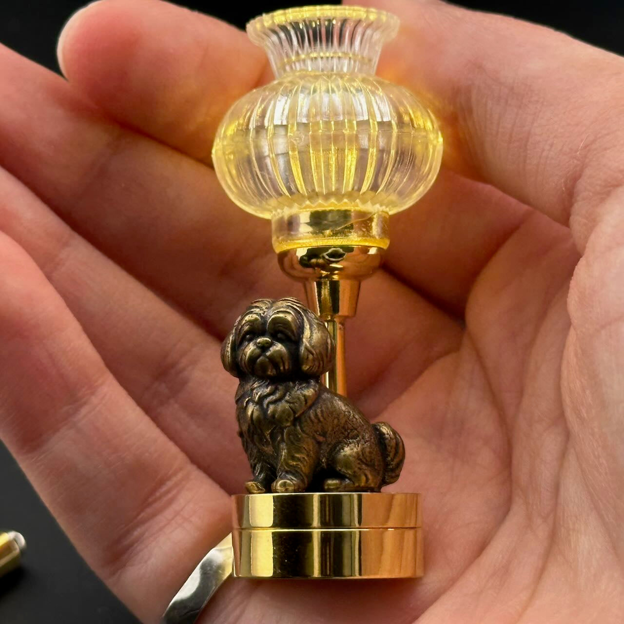 Shih Tzu Dog Miniature Touchless operation with Wand  1:12 table lamp LED for Dollhouse table light solid brass
