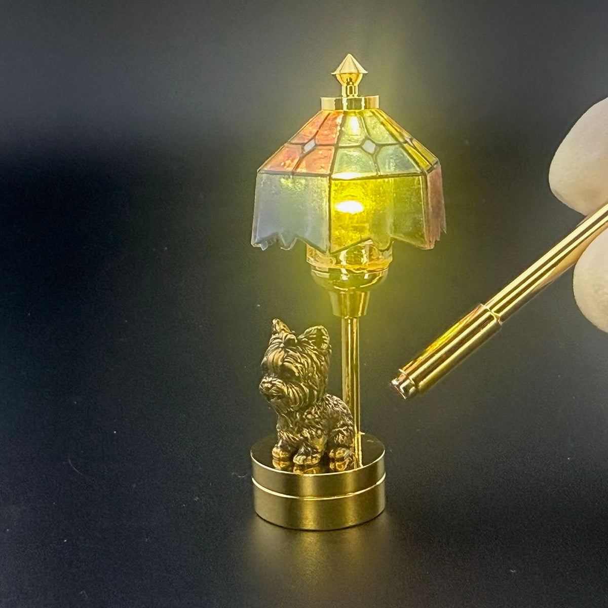 Lampe de table miniature sans contact avec baguette 1:12, lumière LED pour maison de poupée, sans contact, sans interrupteur, demande en mariage pour la Saint-Valentin