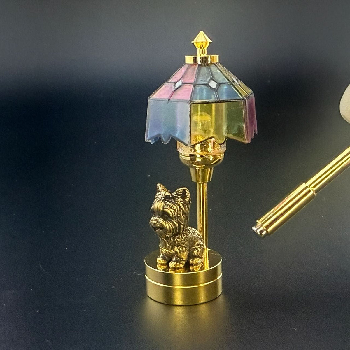 Lampe de table miniature sans contact avec baguette 1:12, lumière LED pour maison de poupée, sans contact, sans interrupteur, demande en mariage pour la Saint-Valentin