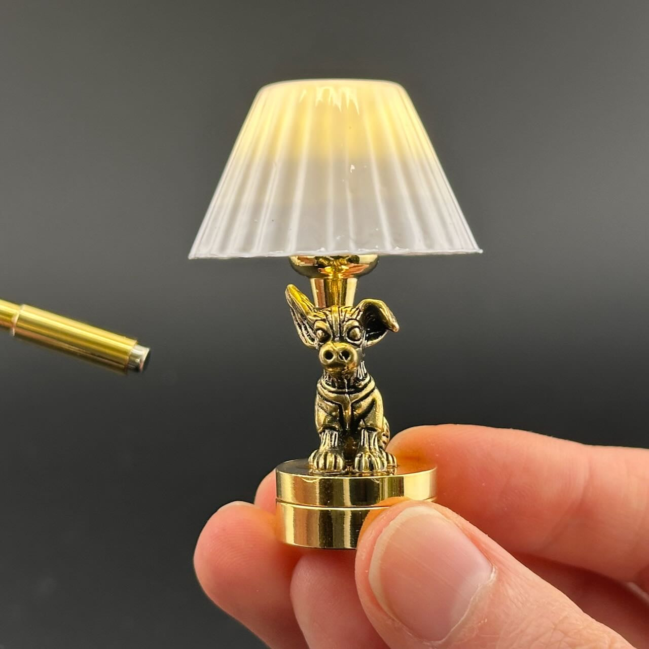 Duck Dog table lamp Miniature Touchless operation with Wand  1:12  LED light for Dollhouse No-touch No-Switch Stick