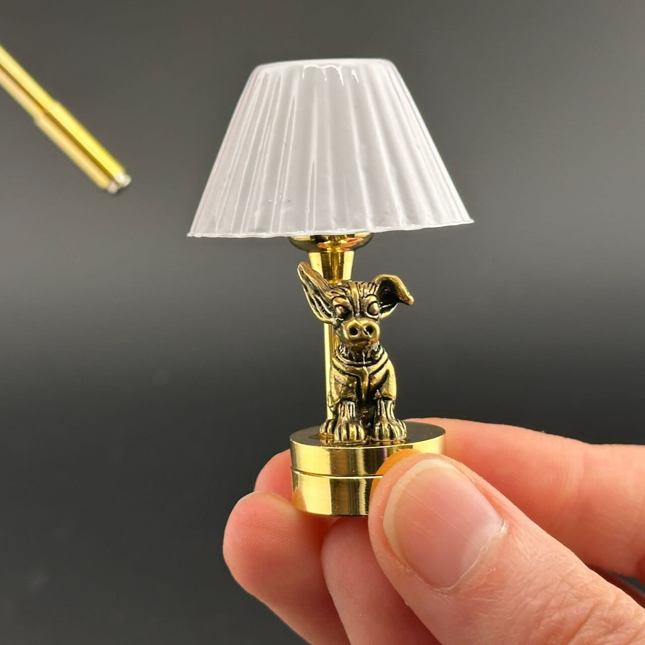 Duck Dog table lamp Miniature Touchless operation with Wand  1:12  LED light for Dollhouse No-touch No-Switch Stick