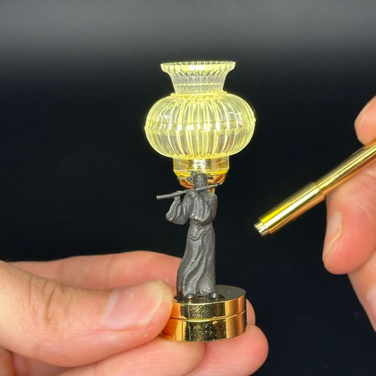 Playing the flute.Miniature Touchless operation with Wand  1:12 table lamp LED for Dollhouse table light