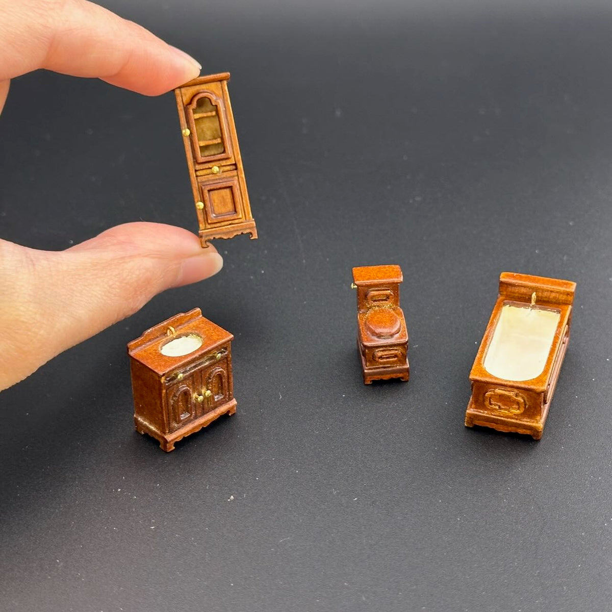 1:48 1/4" quarter scale Victorian bath room set 4pcs Top quality Walnut dollhouse miniature