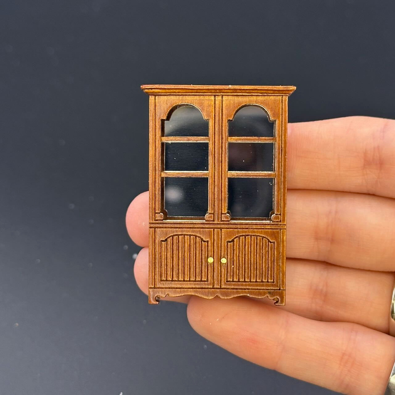 1:48 1/4" Viertelmaßstab Ladentheken und Regaleinheiten 6 Stück Walnuss - Top Qualität Q3810SET NWN