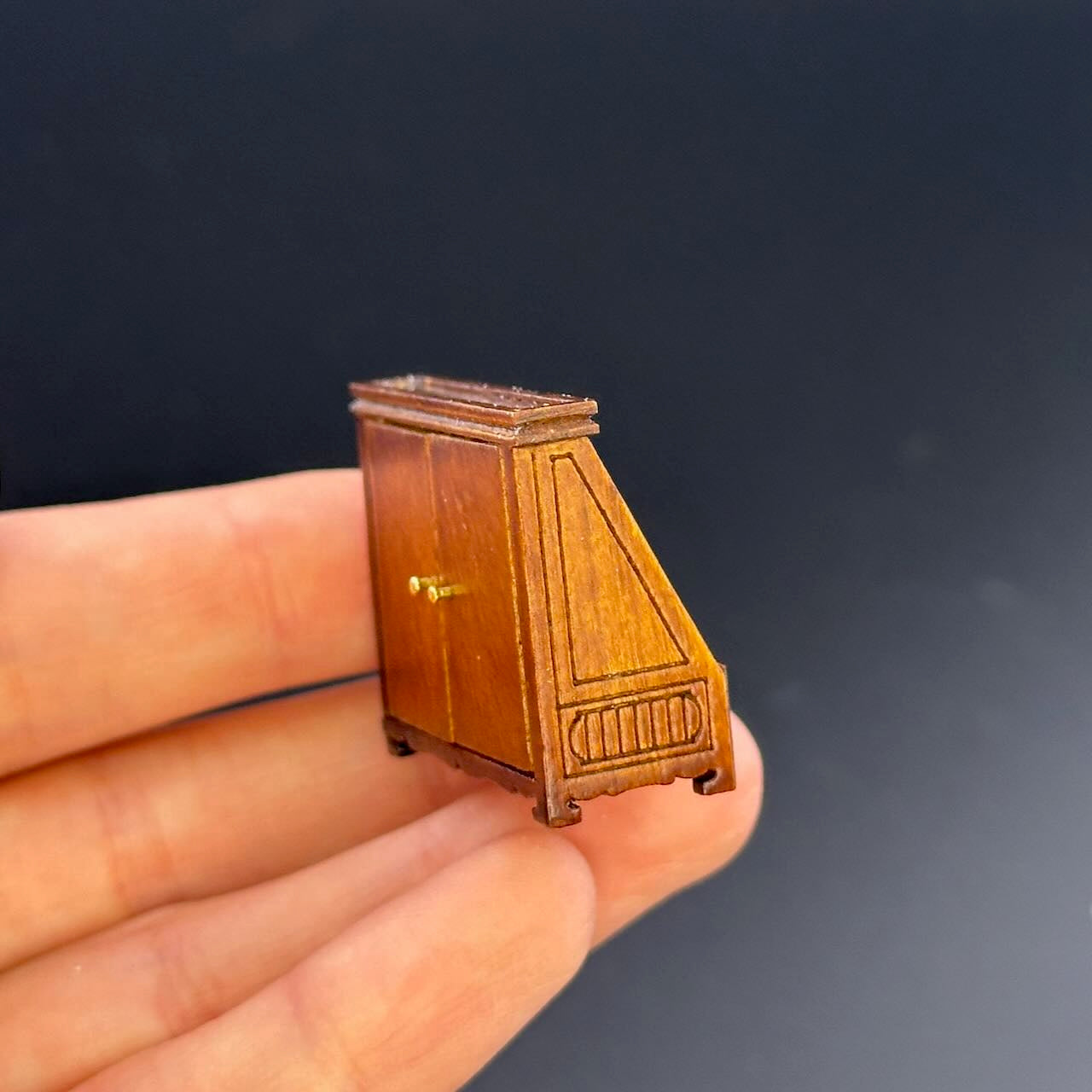 1:48 1/4" Viertelmaßstab Ladentheken und Regaleinheiten 6 Stück Walnuss - Top Qualität Q3810SET NWN