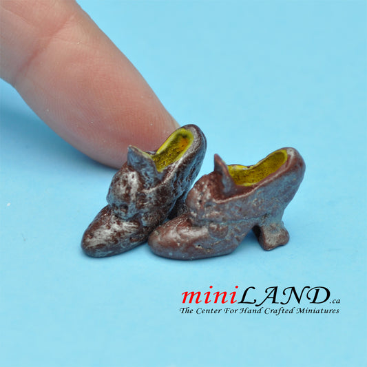 Shoes for dollhouse miniature display #07