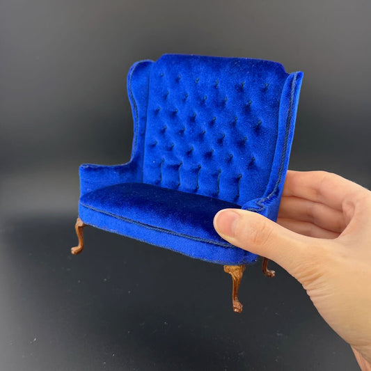 Ensemble bureau et chaise miniature victoriens à l'échelle 1:12 avec tiroirs secrets, lingots d'or, compartiments cachés et accessoires – Style anglais 1860