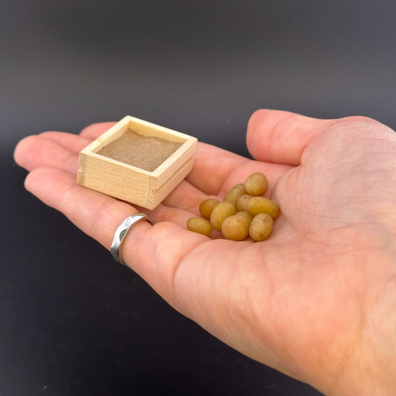 Pot en métal avec couvercle pour maison de poupée miniature échelle 1:12 A
