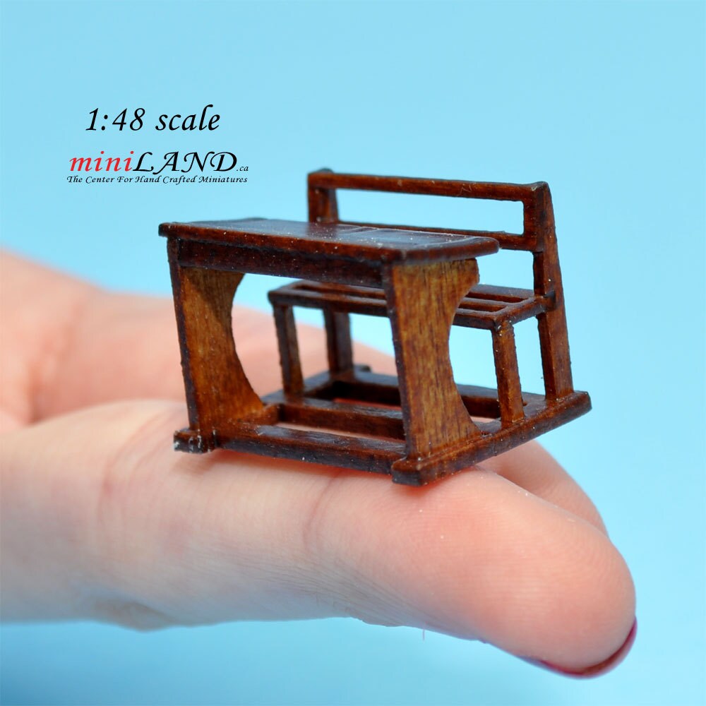1:48 1/4" quarter scale scholl kid child desk Top quality walnut dollhouse  miniature