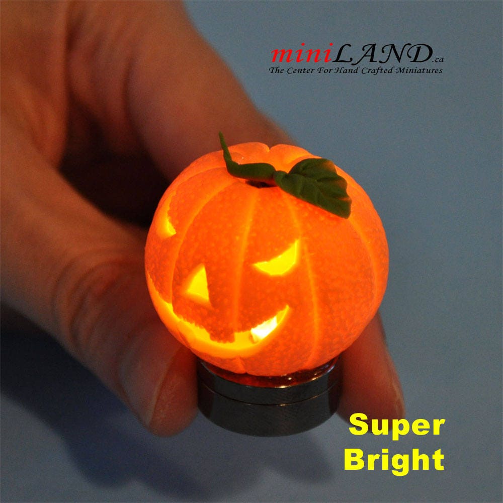 Halloween Pumpkin bright battery LED LAMP Dollhouse miniature 1:12 on/off switch HOP14