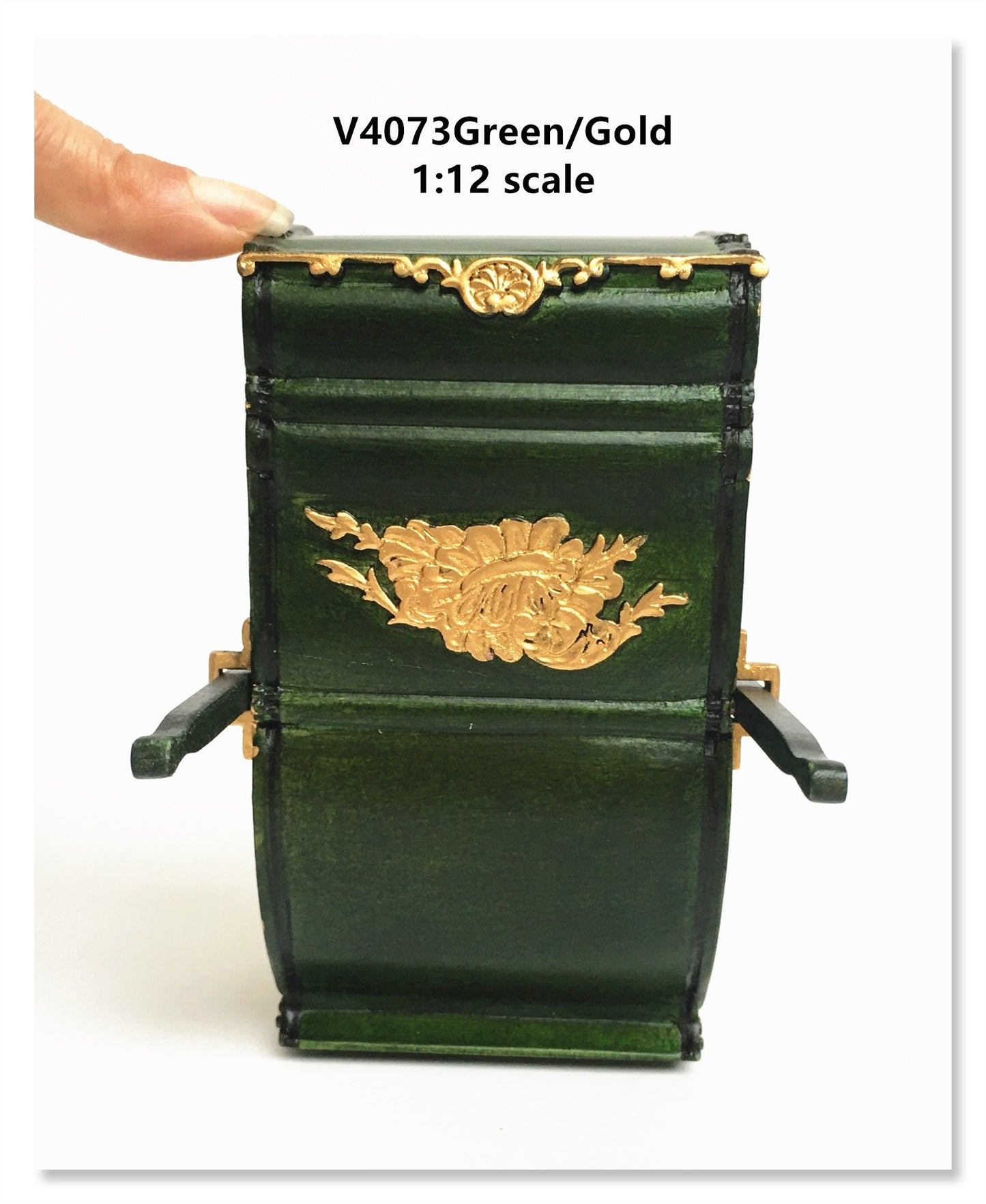 Mini Handcrafted Italian Sedan Chair (Litter) 19th Century style for 1:12 dollhouse miniatures Green