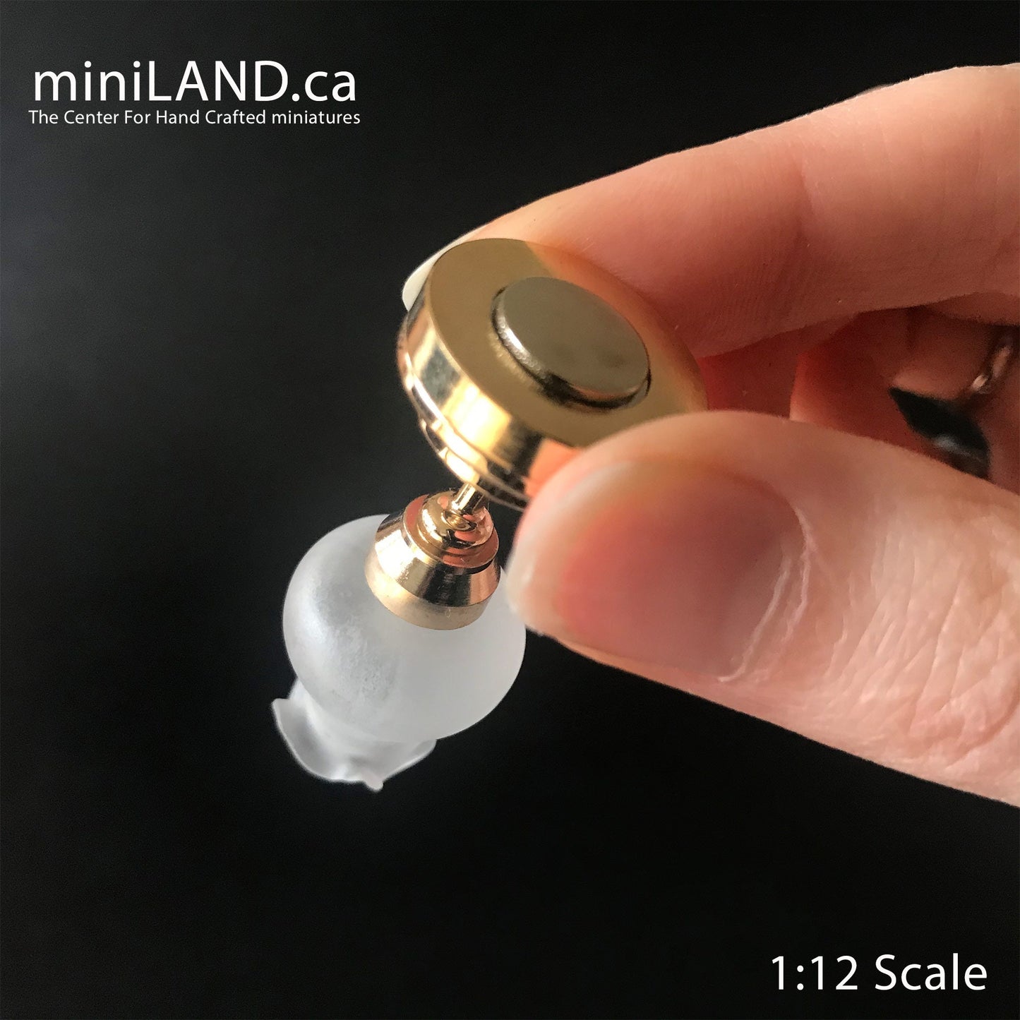 Plafonnier LED tulipe en laiton Sm Frost super lumineux avec interrupteur marche/arrêt pour maison de poupée miniature échelle 1:12