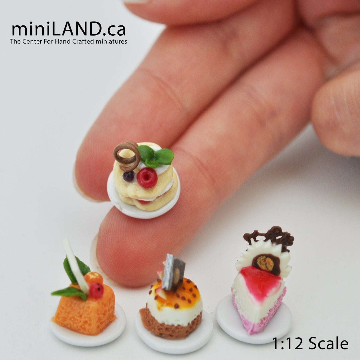 4 Pcs. assorted Dessert Platter 1:12 Scale dollhouse miniature - Fruit cakes combo