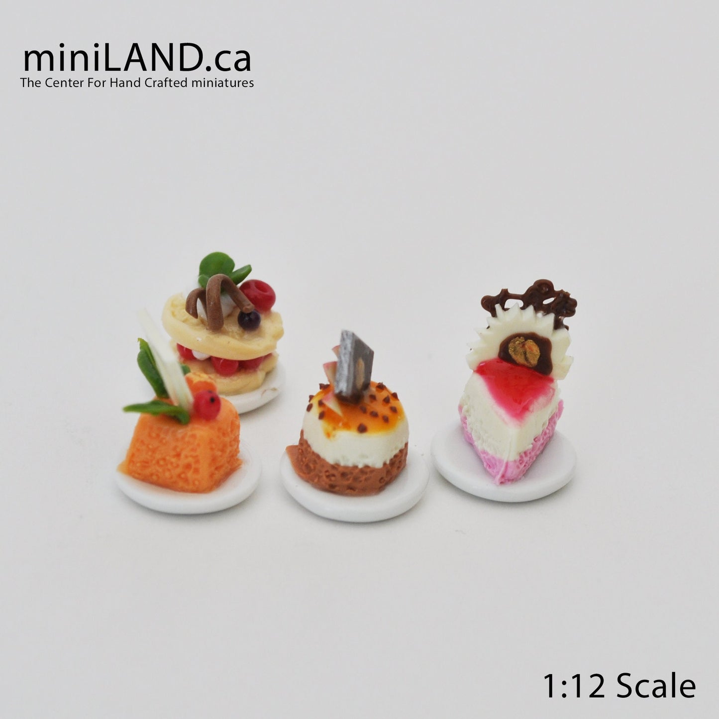 4 Pcs. assorted Dessert Platter 1:12 Scale dollhouse miniature - Fruit cakes combo