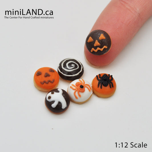 6 pcs. assorted Halloween Donuts - 1:12 Scale dollhouse miniatures food