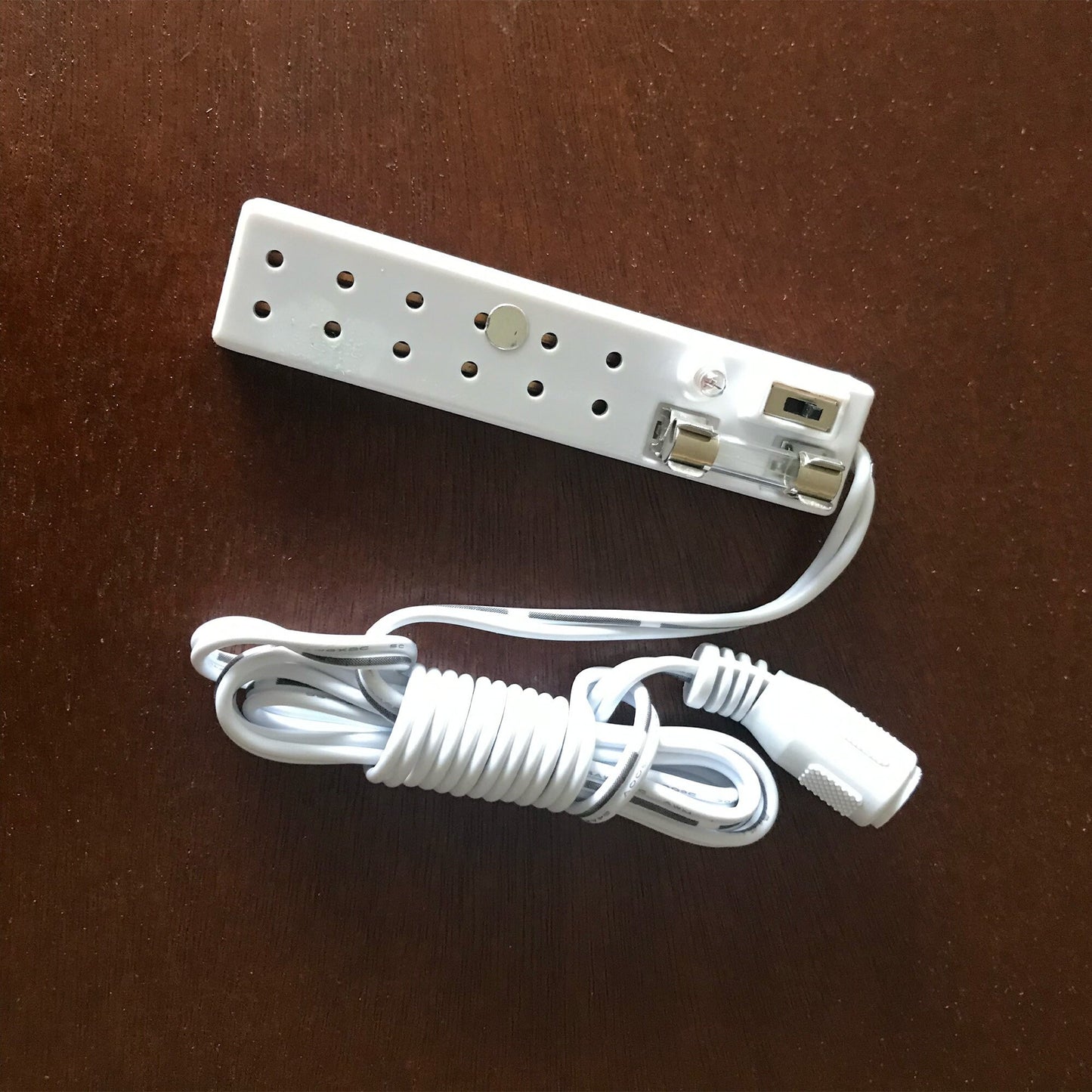 6 Socket Power Strip Miniature Lighting Accessory with On/off switch  and fuse for 1:12 dollhouse miniature