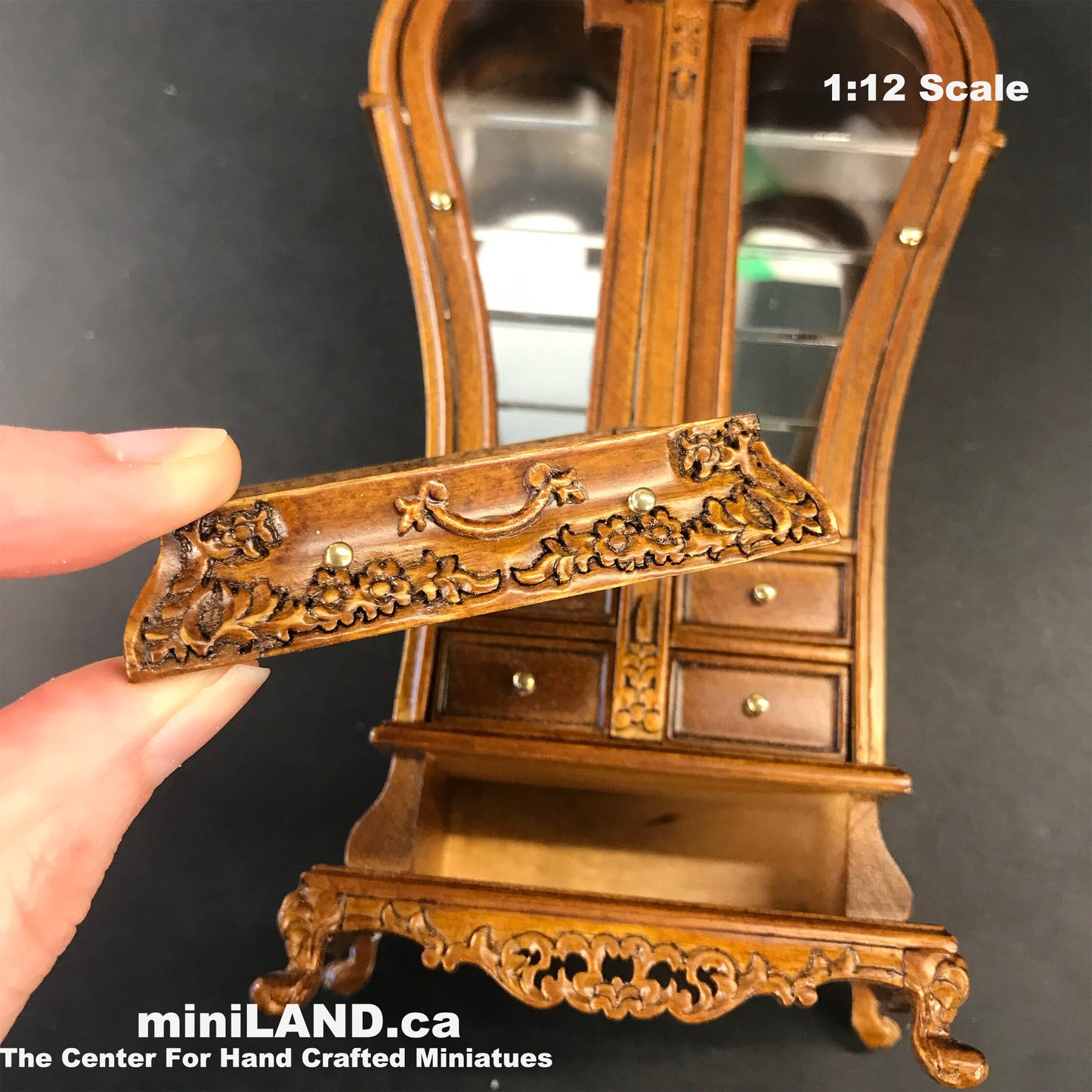 Heart Display Royal France Cabinet wood WN dollhouse miniature 1:12 scale shelving 9520 WN