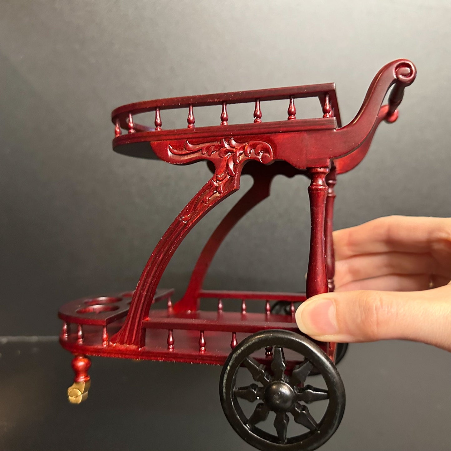 1:6 scale Tea Trolley Cart Quality Liquor service Mahogany for dollhouse miniature For fashion dolls