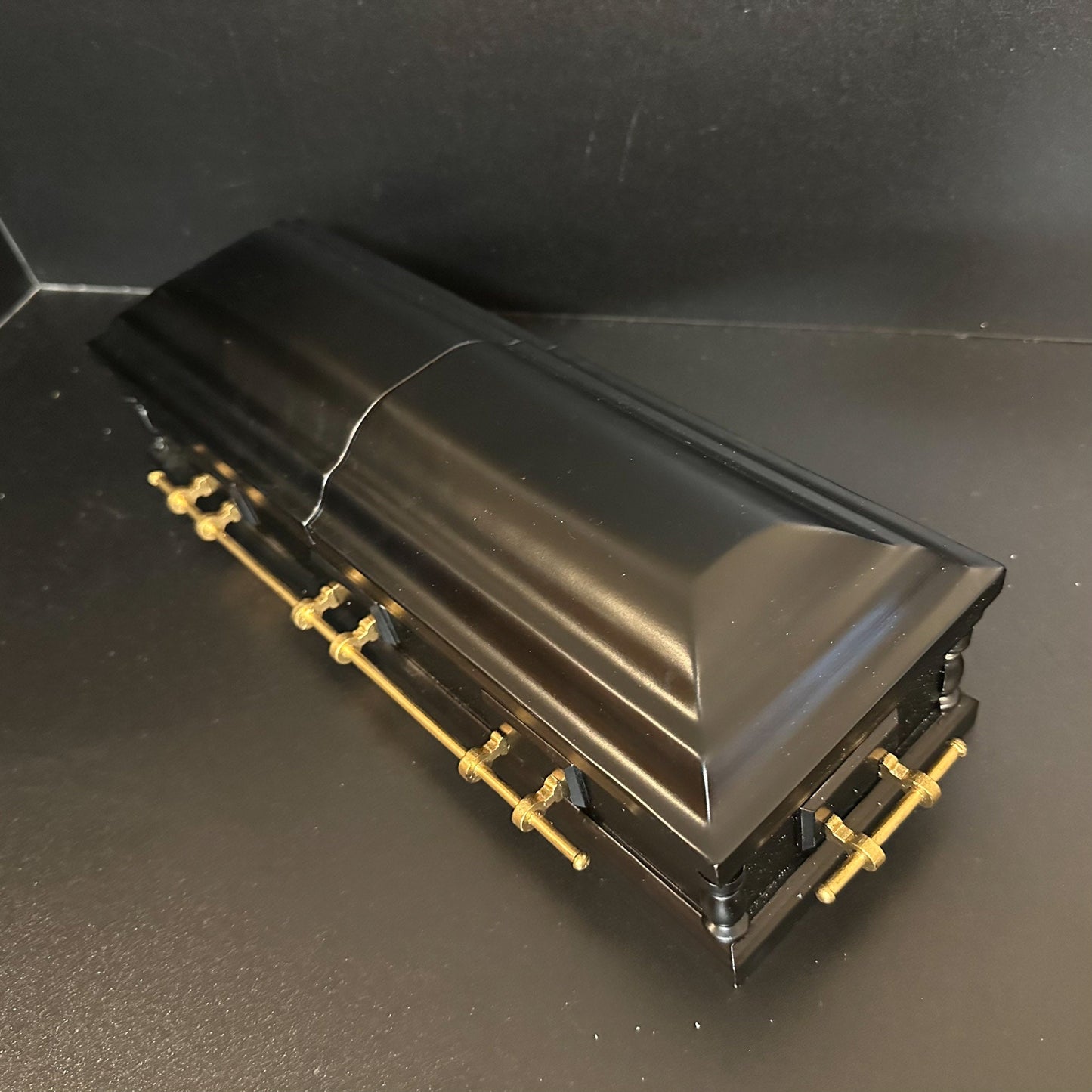 1:6 Scale Wooden miniature coffin casket BLACK color for 1/6 dollhouse doll Funeral buried For fashion dolls