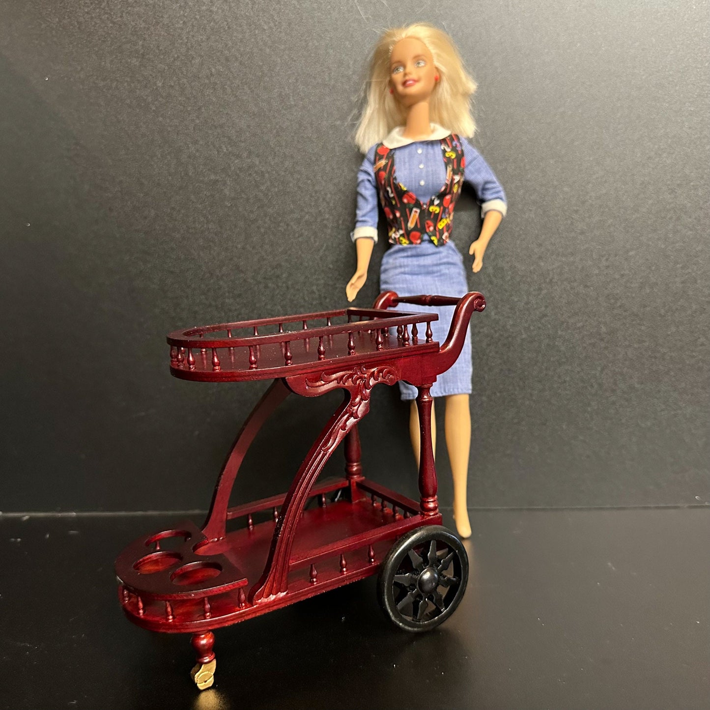 1:6 scale Tea Trolley Cart Quality Liquor service Mahogany for dollhouse miniature For fashion dolls