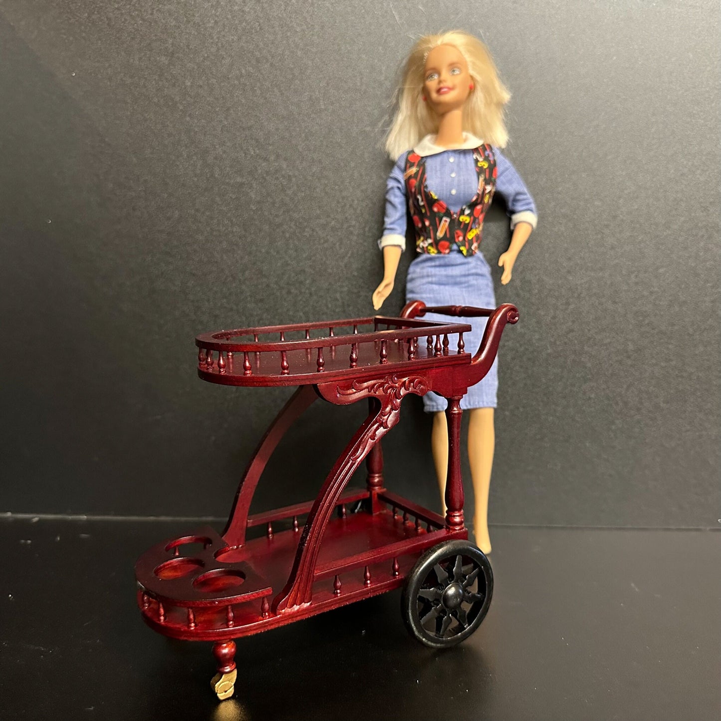 1:6 scale Tea Trolley Cart Quality Liquor service Mahogany for dollhouse miniature For fashion dolls
