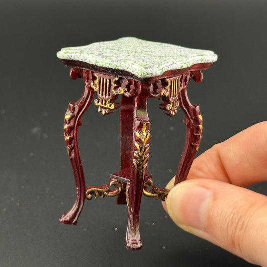 Carved and mahogany-wood exquisite tall end table stand Victorian period for dollhouse miniature 1:12 gold details Y3553