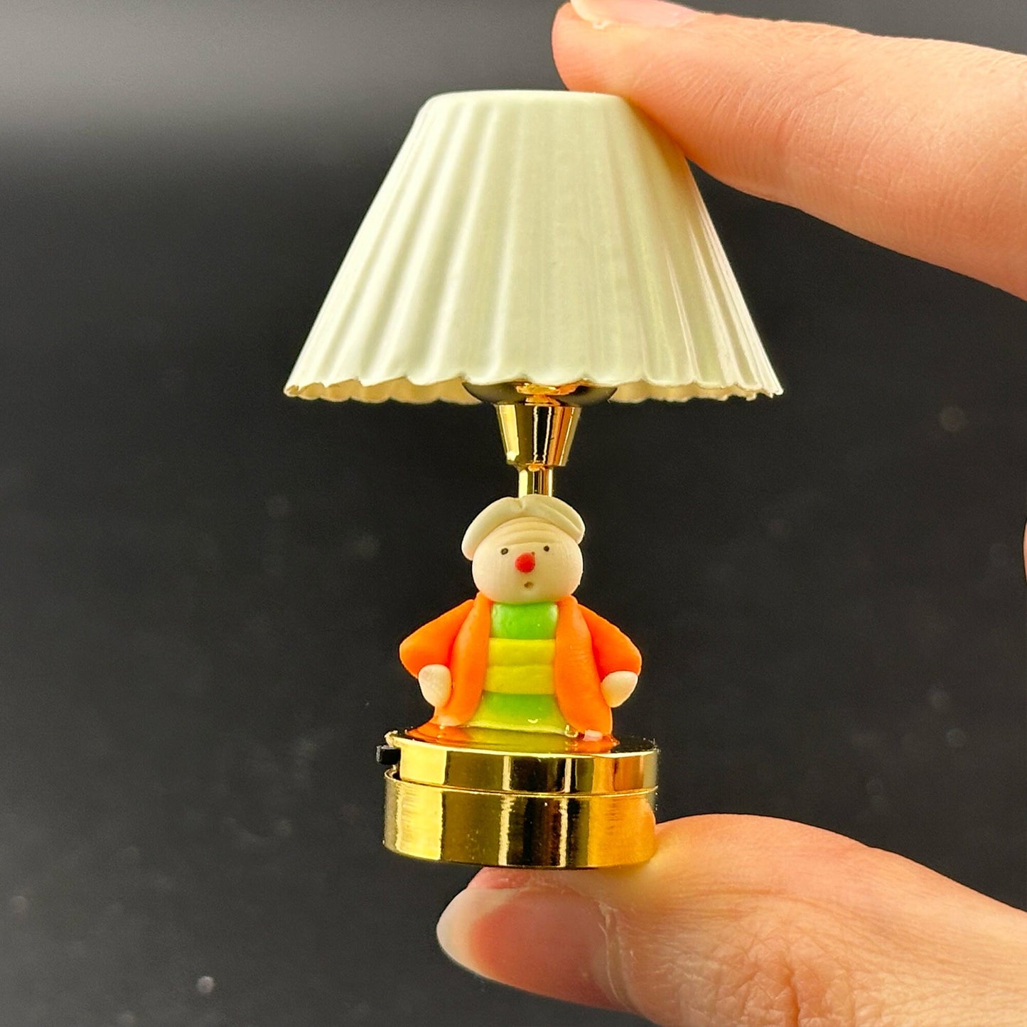 Dollhouse child baby nursery  Lamp LED  bright with On/off switch 1:12 dollhouse miniature 2.1"H battery operated