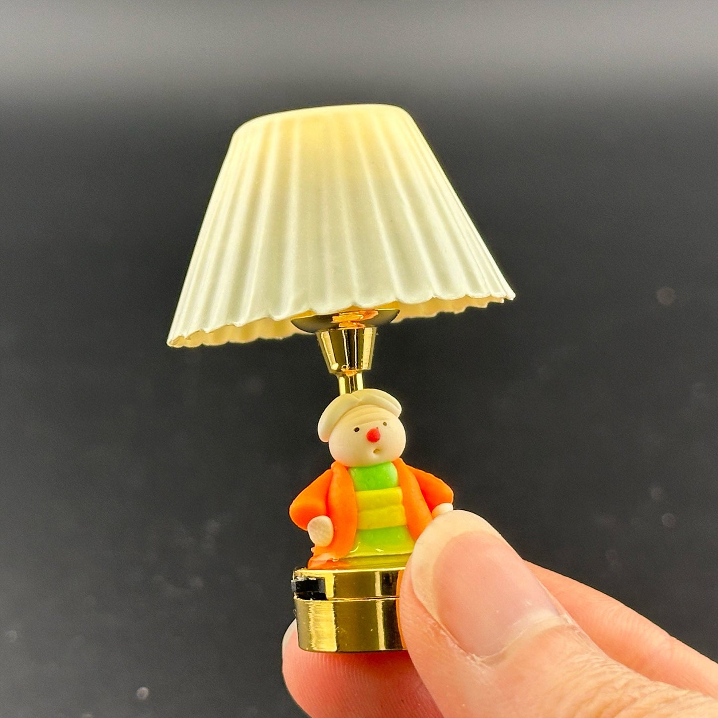 Dollhouse child baby nursery  Lamp LED  bright with On/off switch 1:12 dollhouse miniature 2.1"H battery operated