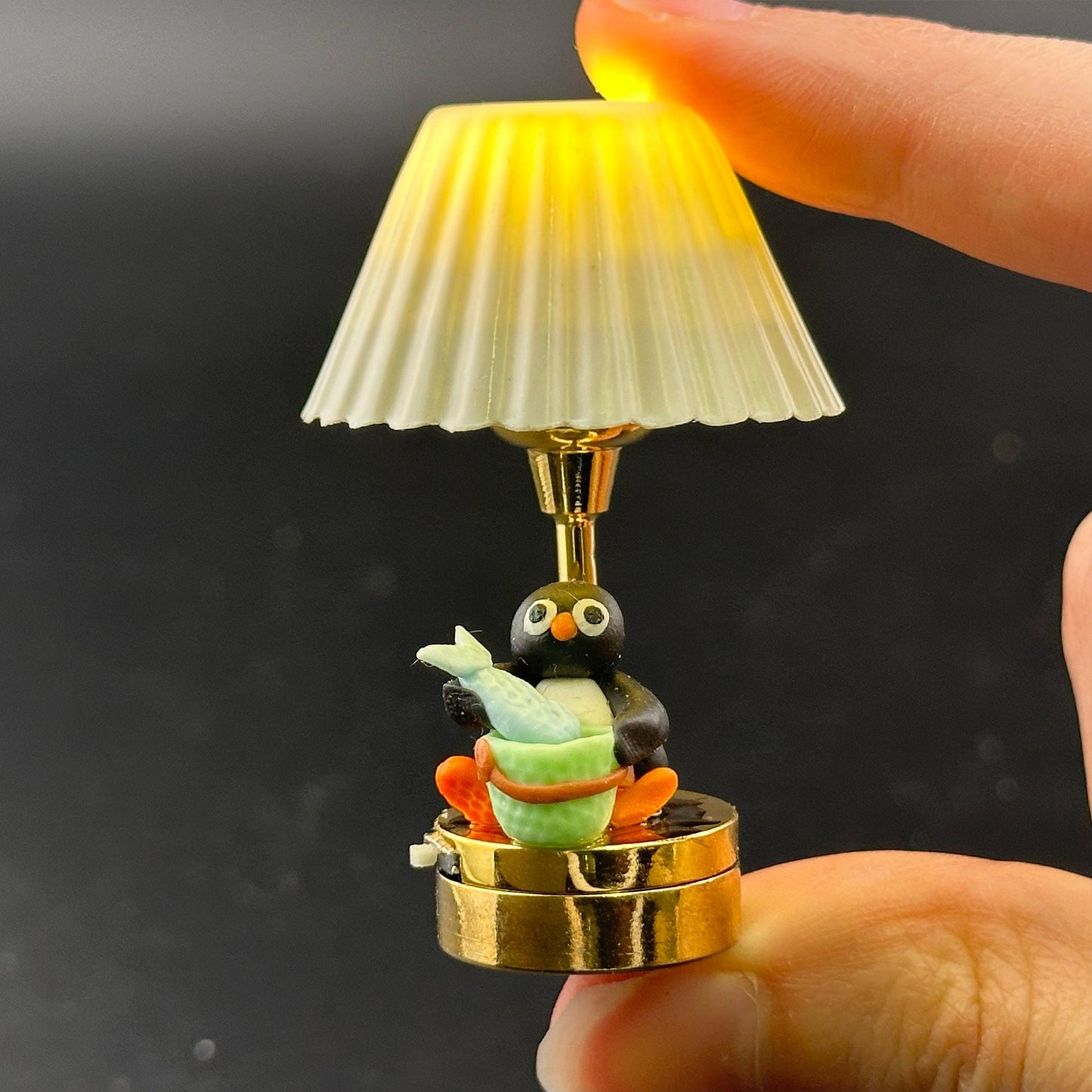 Dollhouse child baby nursery  Lamp LED  bright with On/off switch 1:12 dollhouse miniature 2.1"H battery operated