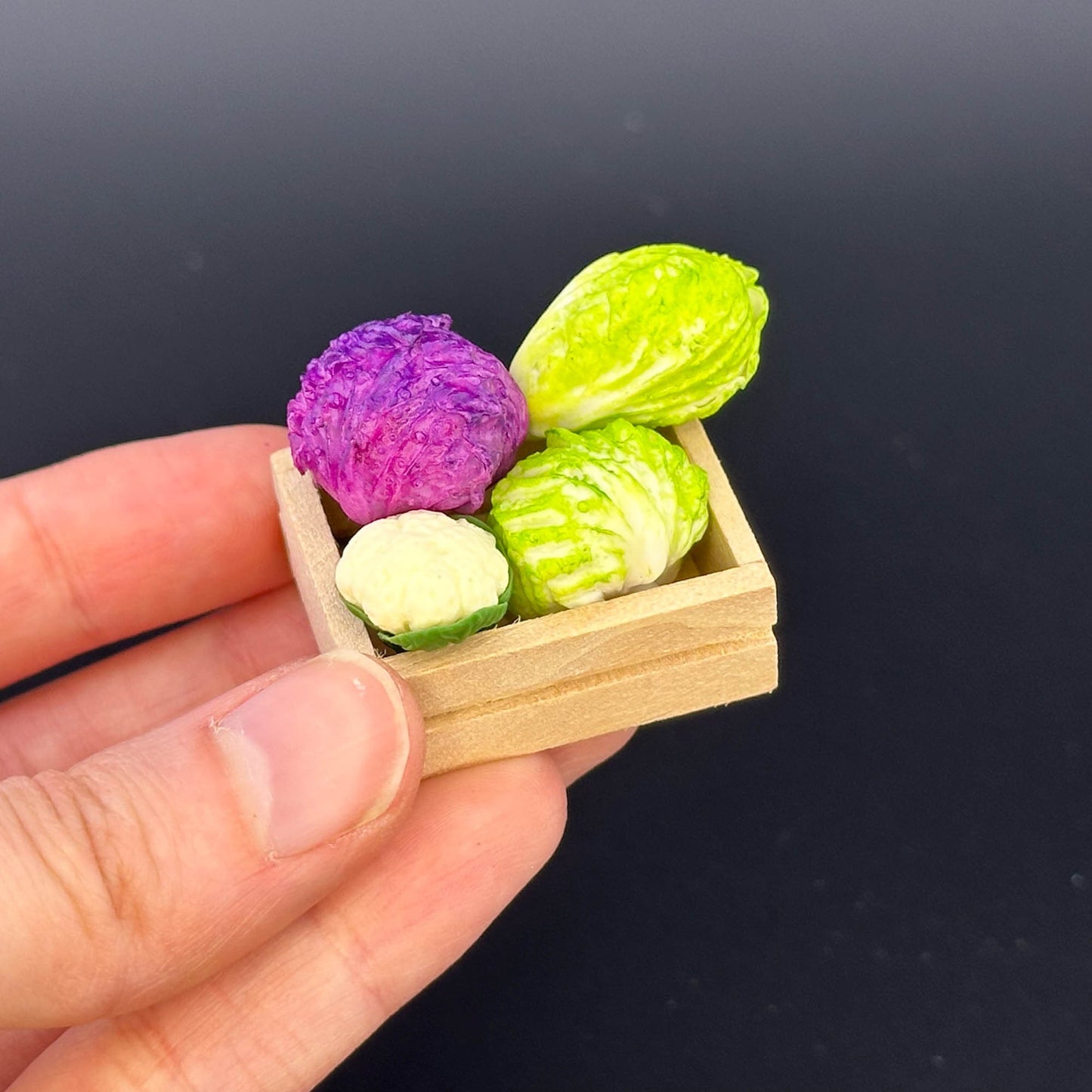 Assorted loose lettuce and cabbage crate - 4 pcs variety of lettuce in a wooden crate - 1:12 scale dollhouse miniature food