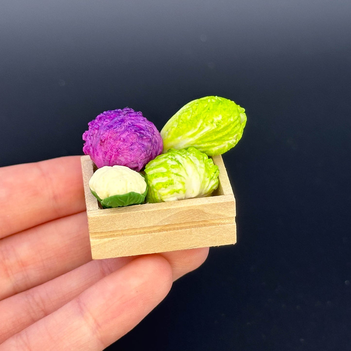 Assorted loose lettuce and cabbage crate - 4 pcs variety of lettuce in a wooden crate - 1:12 scale dollhouse miniature food