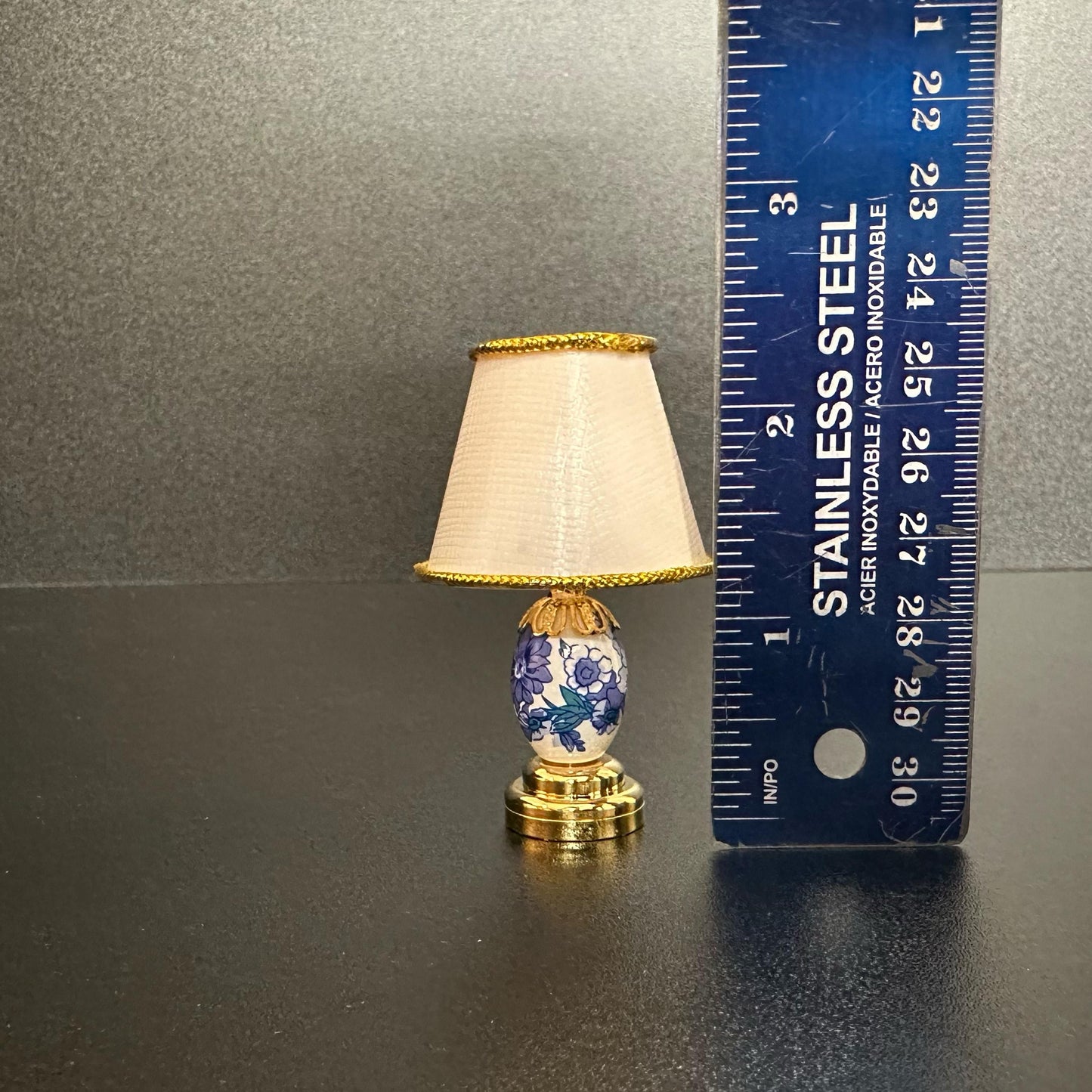 Miniature Touchless operation with Wand  1:12 blue table lamp LED for Dollhouse No-touch No-Switch Stick Fairy Magic