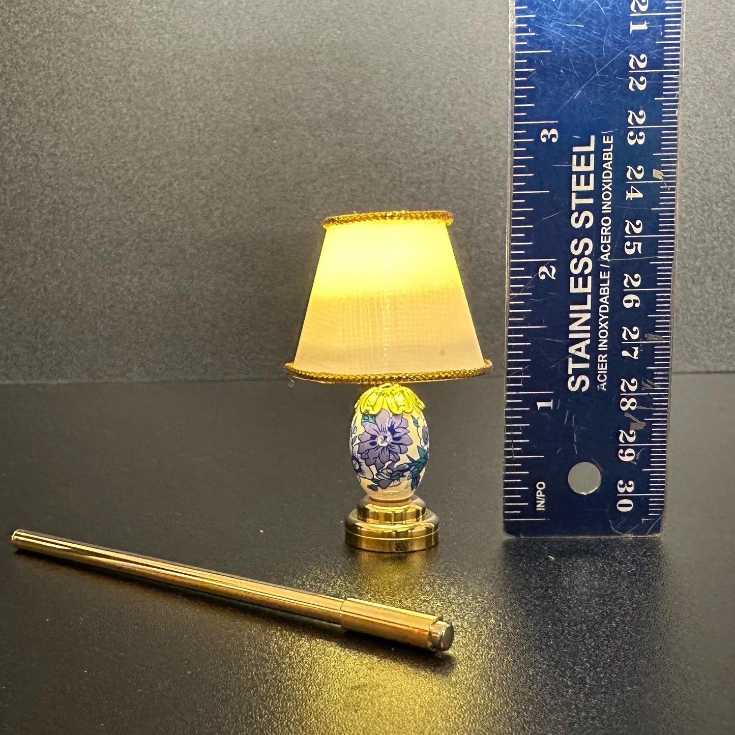 Miniature Touchless operation with Wand  1:12 blue table lamp LED for Dollhouse No-touch No-Switch Stick Fairy Magic