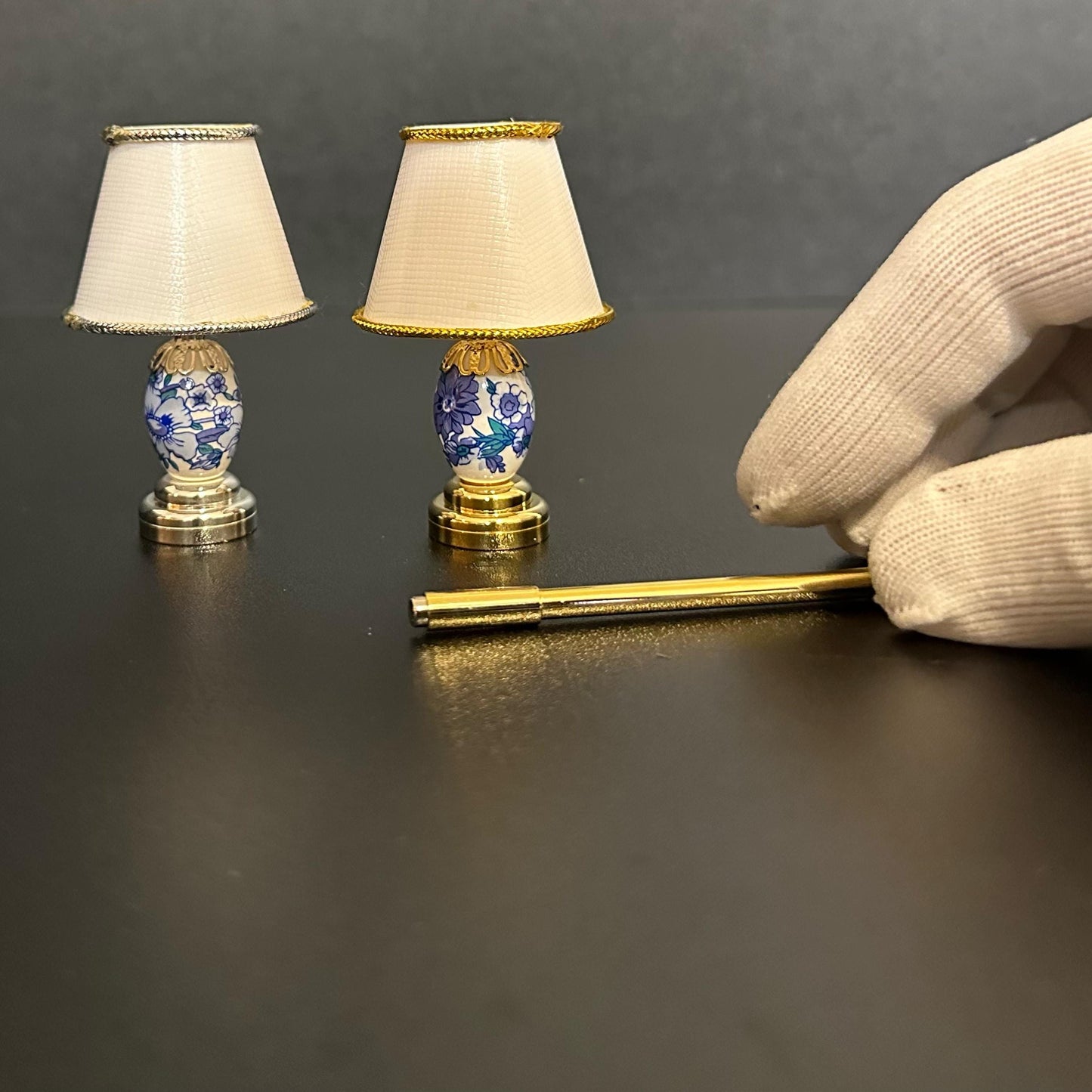 Miniature Touchless operation with Wand  1:12 blue table lamp LED for Dollhouse No-touch No-Switch Stick Fairy Magic
