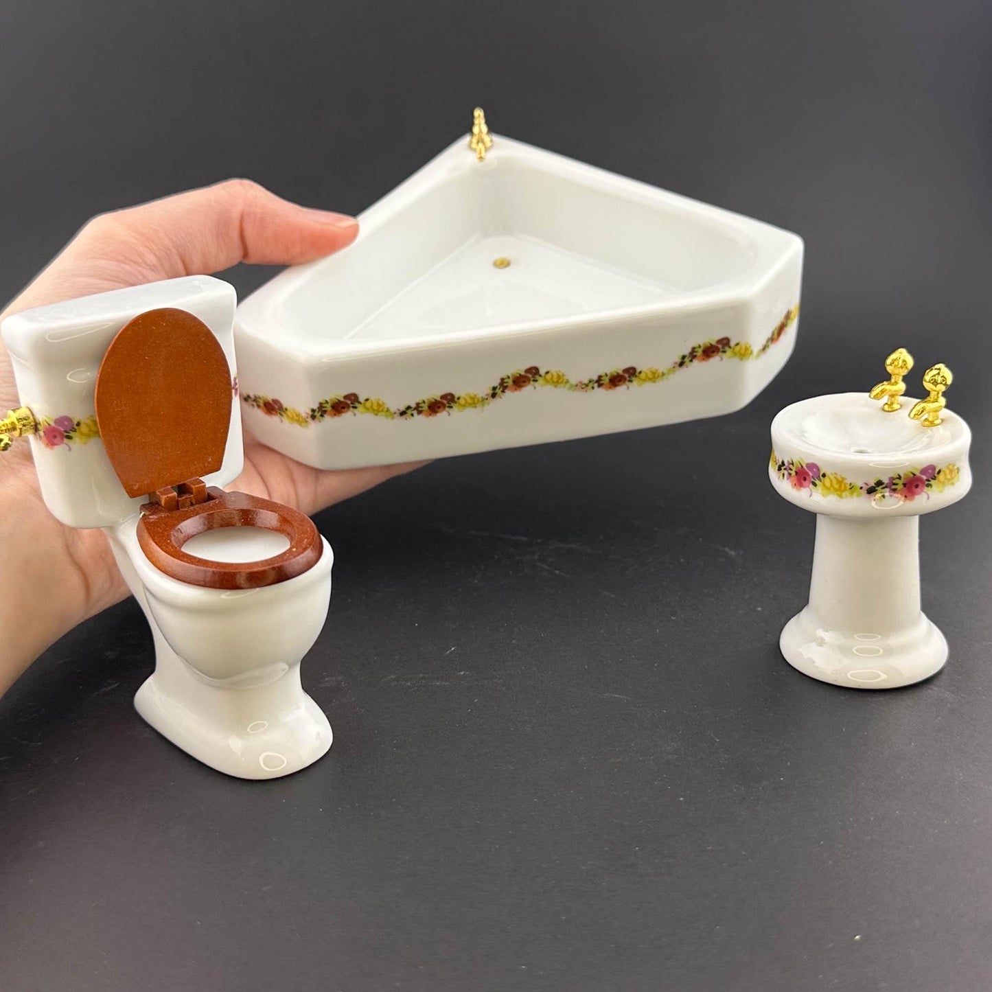 Dollhouse miniature White porcelain Floral Bathroom Set/3pcs  in 1:12 scale Corner Bathtub, Sink, and Toilet